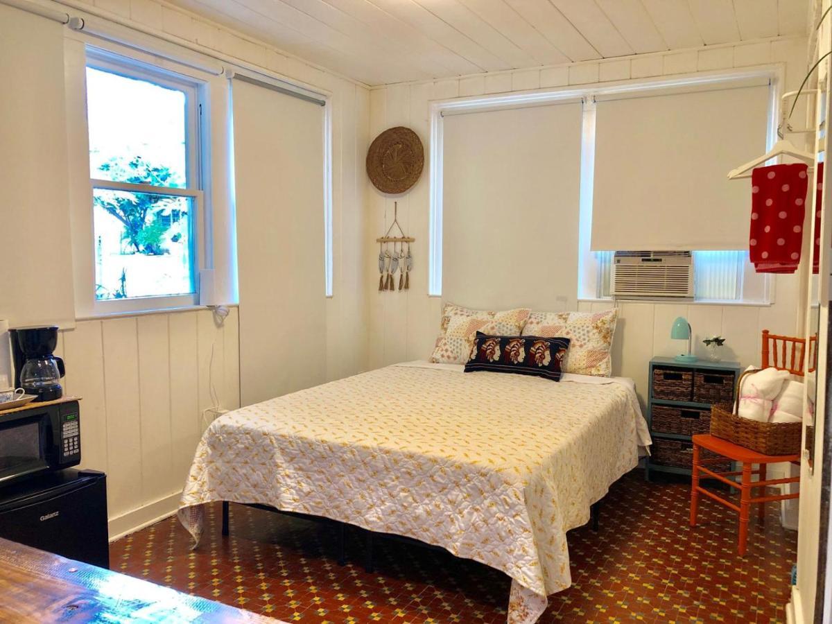 Private Studio With Free Parking Miami Exterior photo