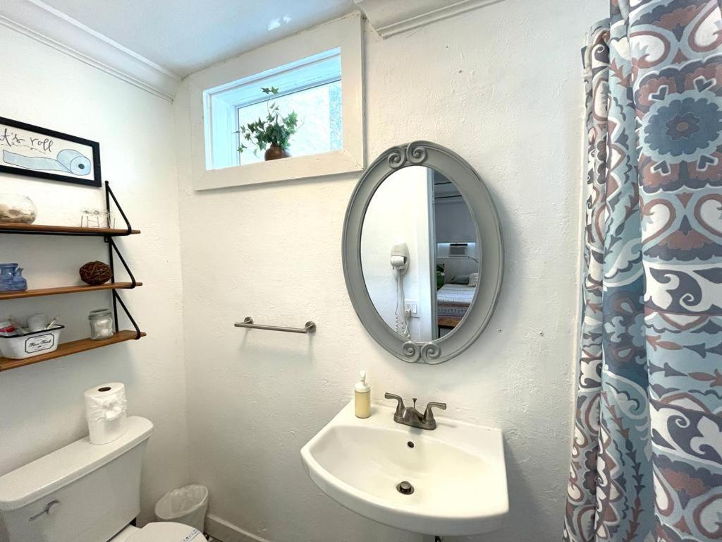 Private Studio With Free Parking Miami Exterior photo